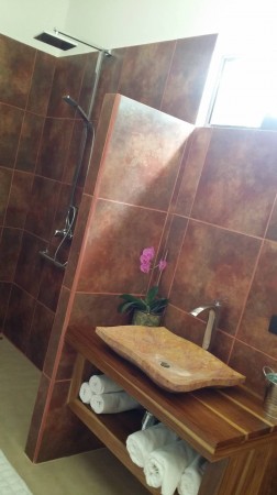 Bathroomph with Italian shower and sink